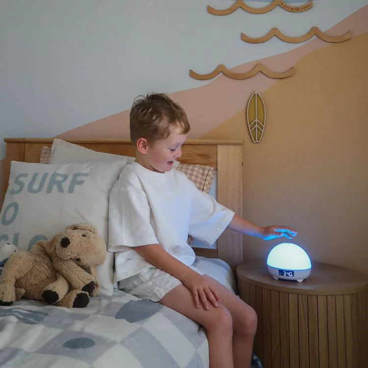 Desperador Solar Inteligente con asistencia para dormir y amanecer.